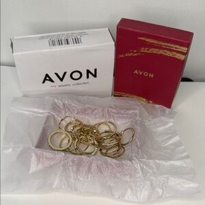 Avon Gold-Tone 20 Rings - varying sizes